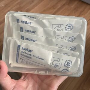 Hakaa colostrum collection tubes